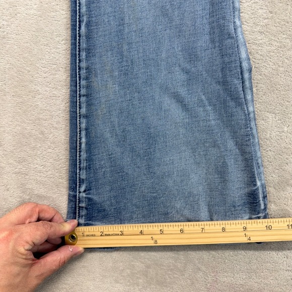 BUCKLE BLACK Jeans Women's 26 Fit No 75 Flare Medium Wash Whiskered Blue Denim - Picture 12 of 15